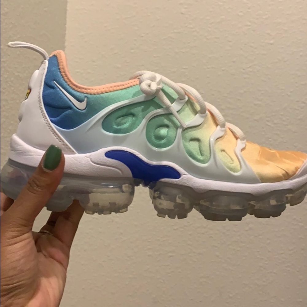 Vapormax plus